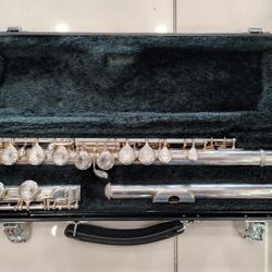 Yamaha Flute 225sii
