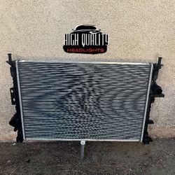 Ford Escape 2013. 2017 radiator.