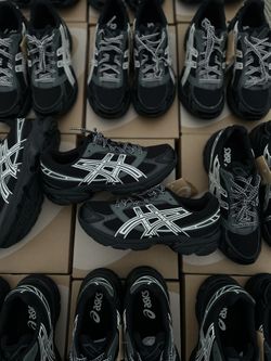 Asics Gel-1130 Black glacier Grey Sizes 7M-10M Brand New