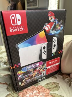 Switch Oled. Online Subscription Included