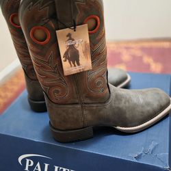 Cowboy boots size 10.5 men