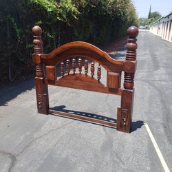 Beautiful Solid Wood Head Piece For Queen Bed