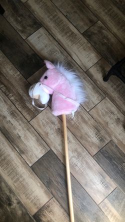 Play Horse and Cowgirl Hat