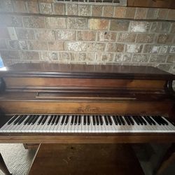 Piano With Different Level Books