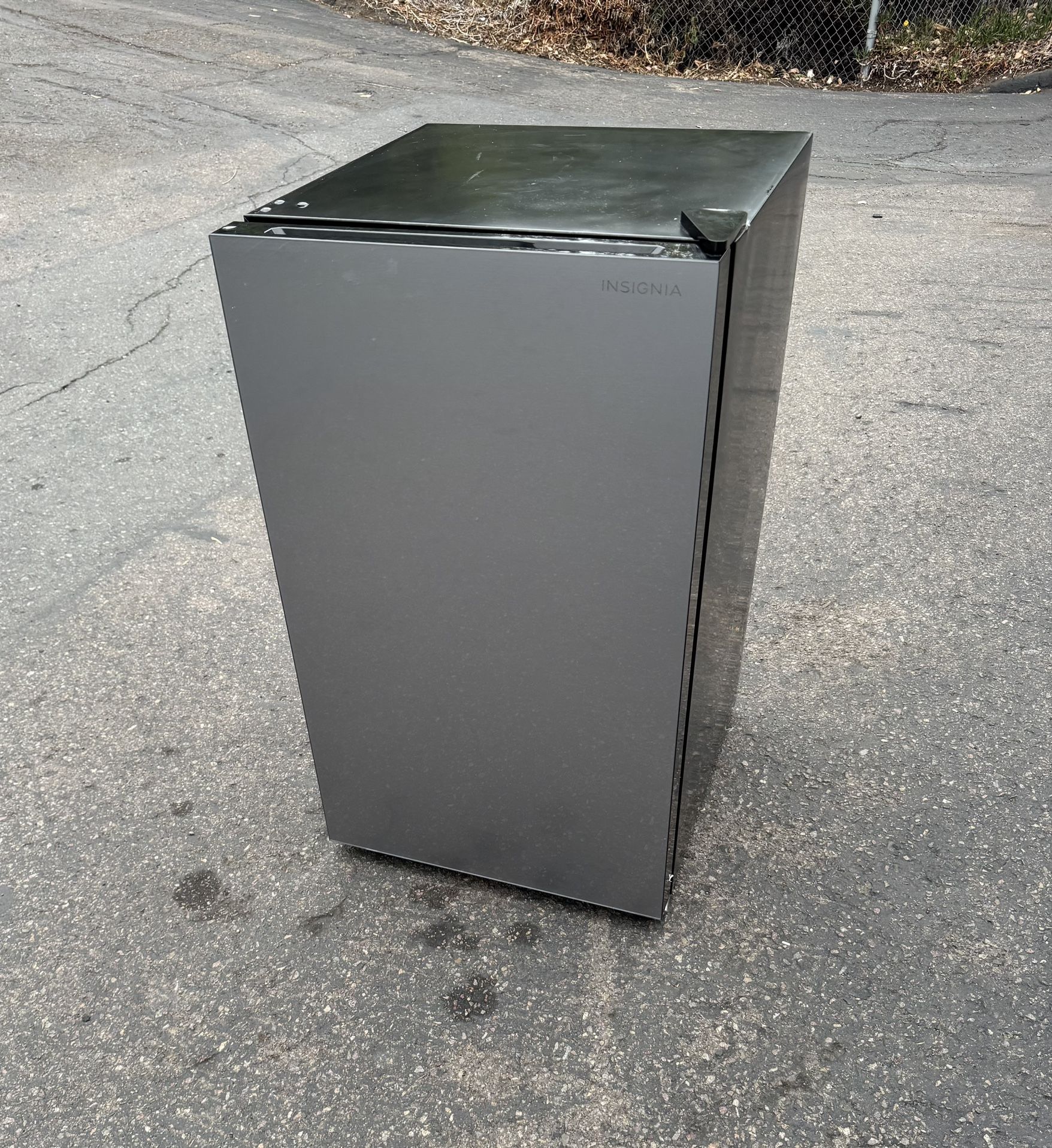 Stainless Steel Refrigerator Fridge With no Freezer Free Local Delivery/30 Day Warranty
