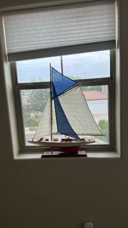 Beautiful Model Schooner Ship Boat