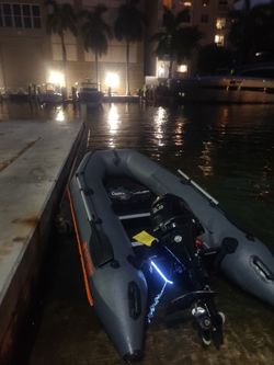 Mercury 9.9 efi 2022 with saturn 11ft inflatable boat