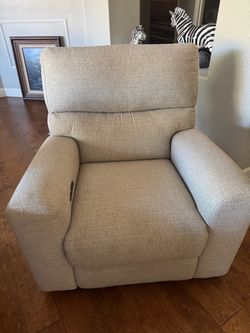 Power Reclining Chair.
