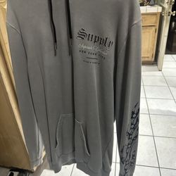 Men’s Gray Hoodie Size L