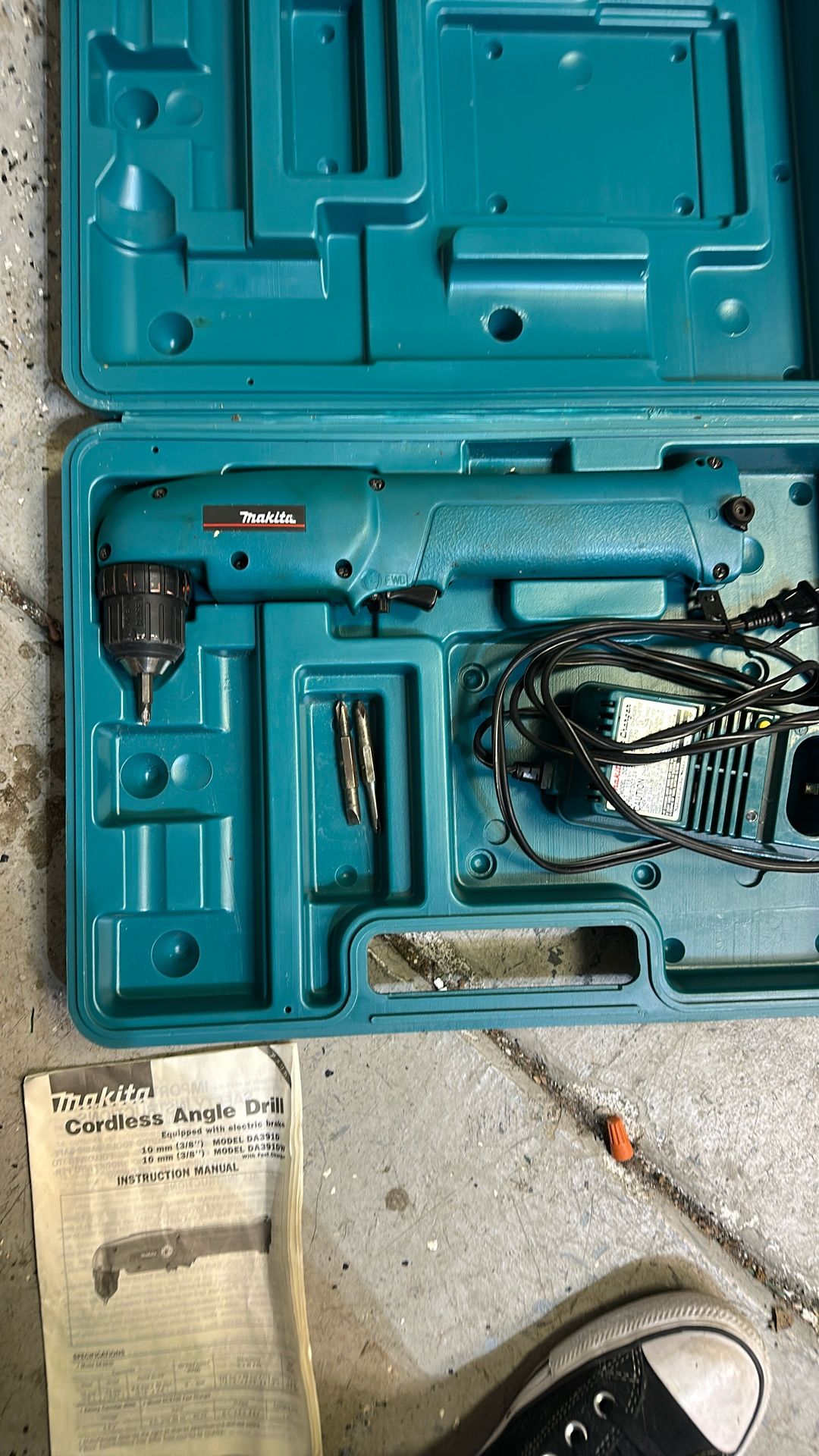 Makita Cordless Angle Drill