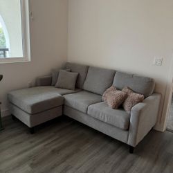 Living Spaces gray Reversible Chaise Sofa - Beautiful Condition 