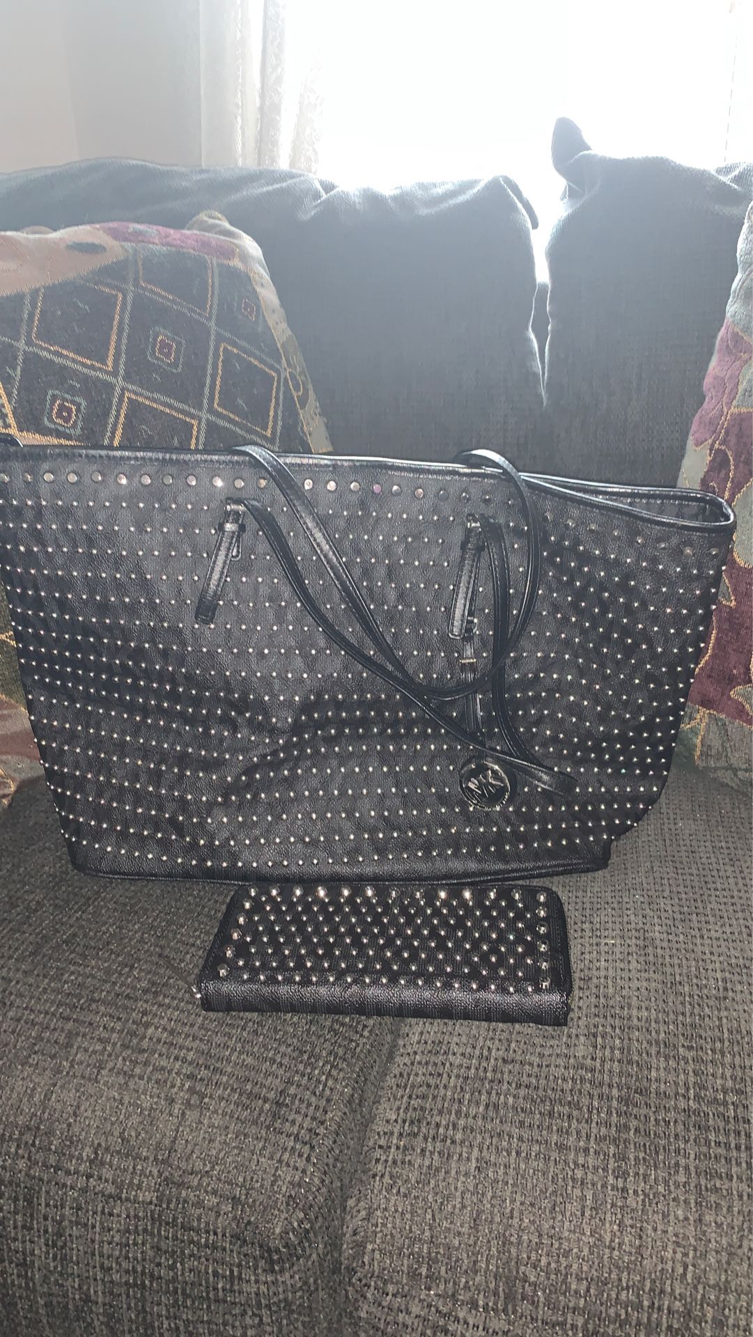 Micheal kors studded shoulder bag