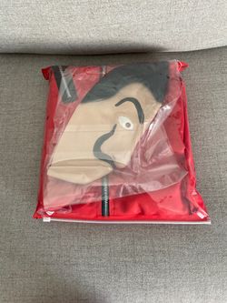 Brand new money heist costume and mask for halloween