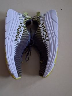 Hoka  Men's Size 9