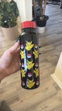 Pokémon 27 ounce water bottle