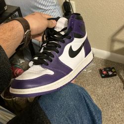 Jordan 1 Retro High Court Purple 