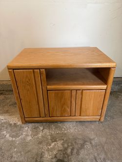 Oak Wood TV Stand with Cabinet Storage