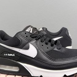 Air Max90 Women’s Size 9.5/Mens 8