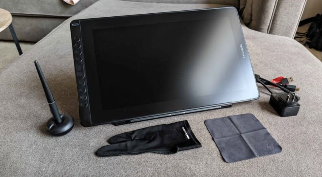 HUION SCREEN DRAWING TABLET