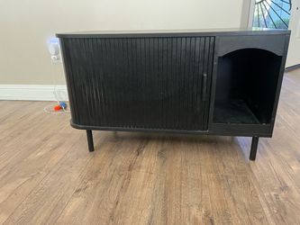 Litter box hide away ..