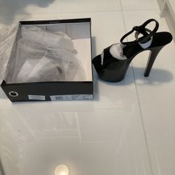 7 Inch Black Stilettos