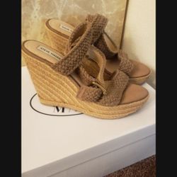 $30.! STEVE MADDEN WEDGES SIZE 9.5.