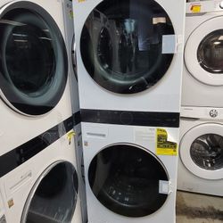 New LG ThinQ 27" Wide WashTower 4.5cu Ft Capacity Front Loading Washer And Gas Dryer Laundry Center Stacked Single Unit Stackable 
