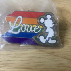Disney pride Pin