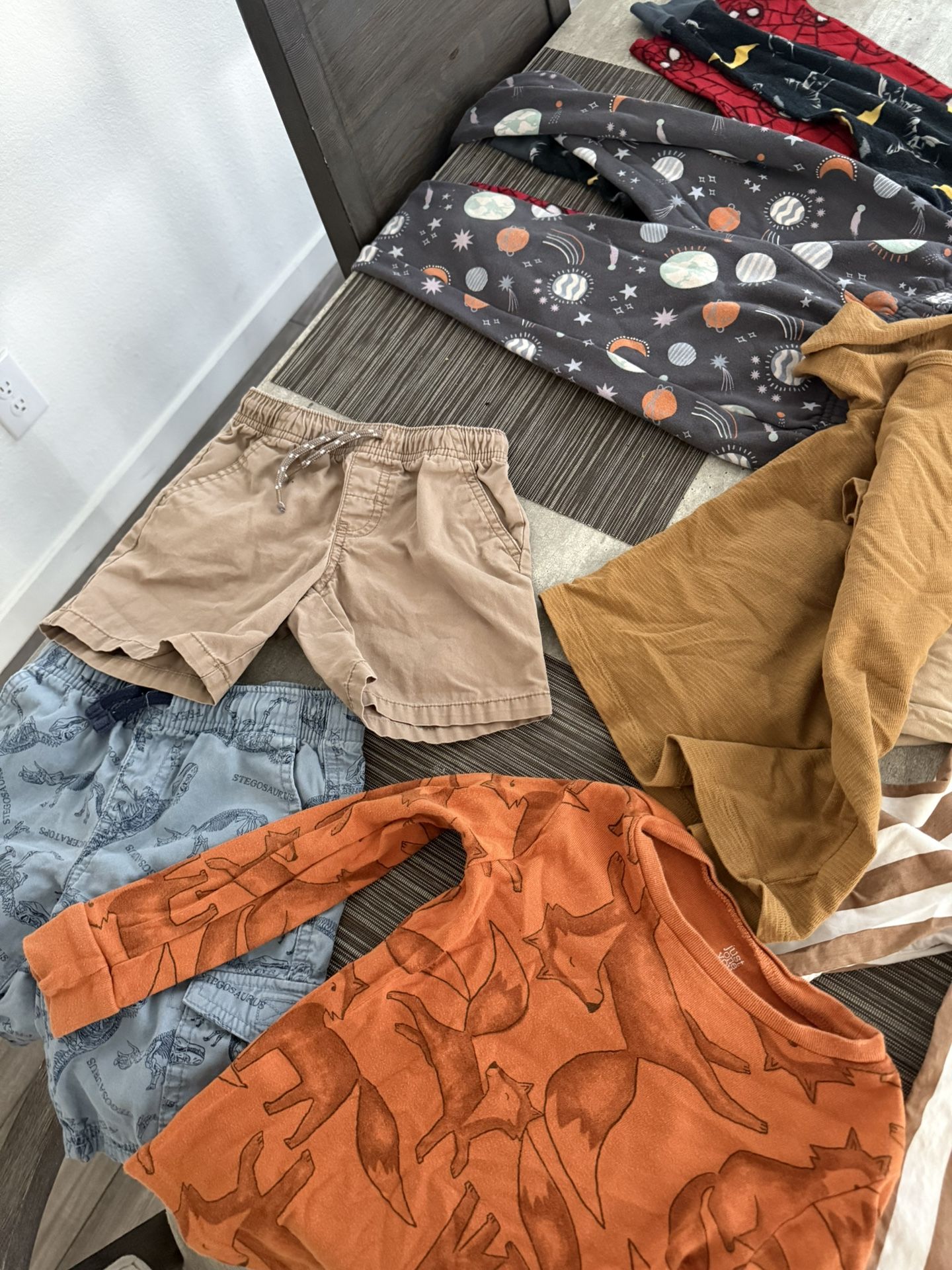 Old Clothes From 6 7 Years Old Too Small Now