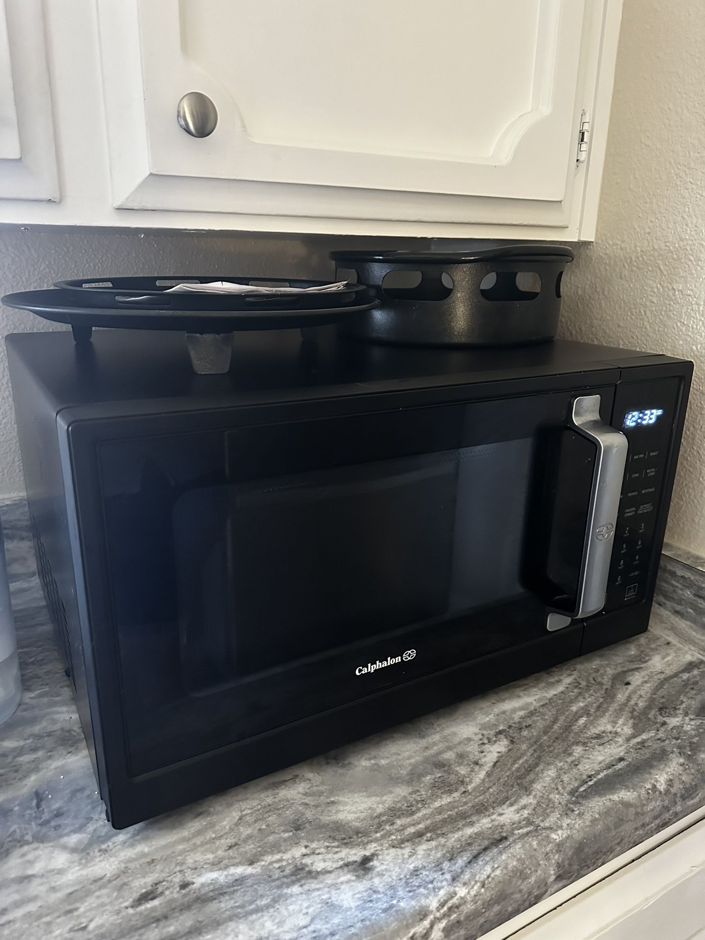 Calphalon Microwave/convection Oven And Air Fryer for Sale in Clovis, CA -  OfferUp