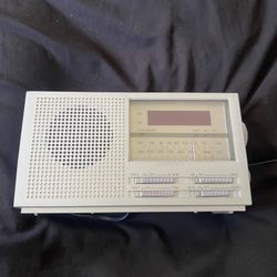 Vintage Electric Clock Radio