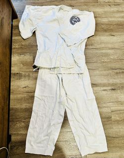 Karate martial Arts Costume 3 Set Size 0 00 And 2