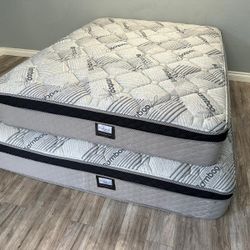 Queen Bamboo Plush Comfort Europillow Top 12inch Matres!!