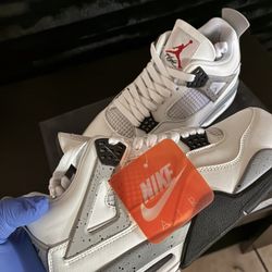 Nike Air Jordan 4s Summit White Fire Red