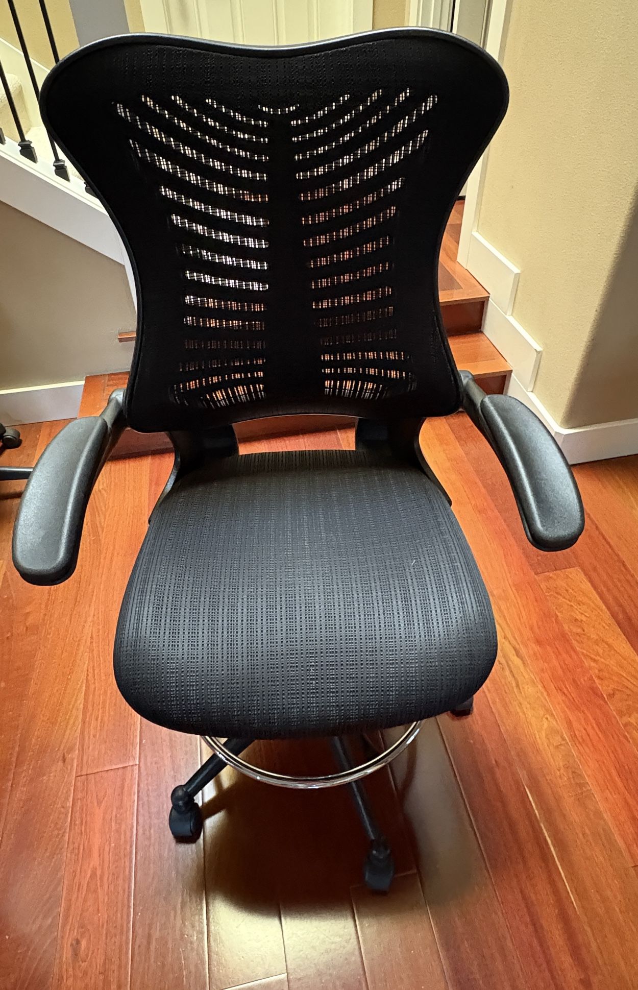 Office Chair - Ergonomic