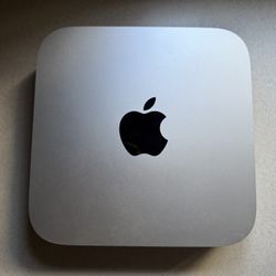 M2 Mac Mini (2023) 
