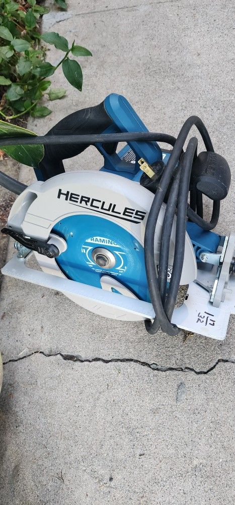 Hercules 7 1 /4 Professional Circular Saw 