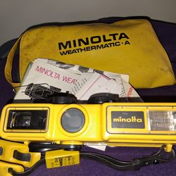 Minolta Water Camera With Bag