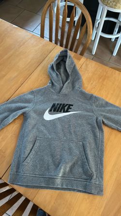 Nike boys hoodie size large