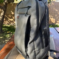 Timbuk2 Command Backpack Gray