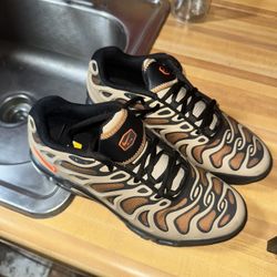 Nike brand New Pick Up