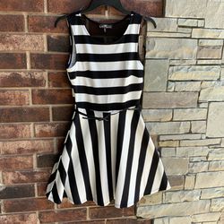 Almost Famous Black White Striped Dress M