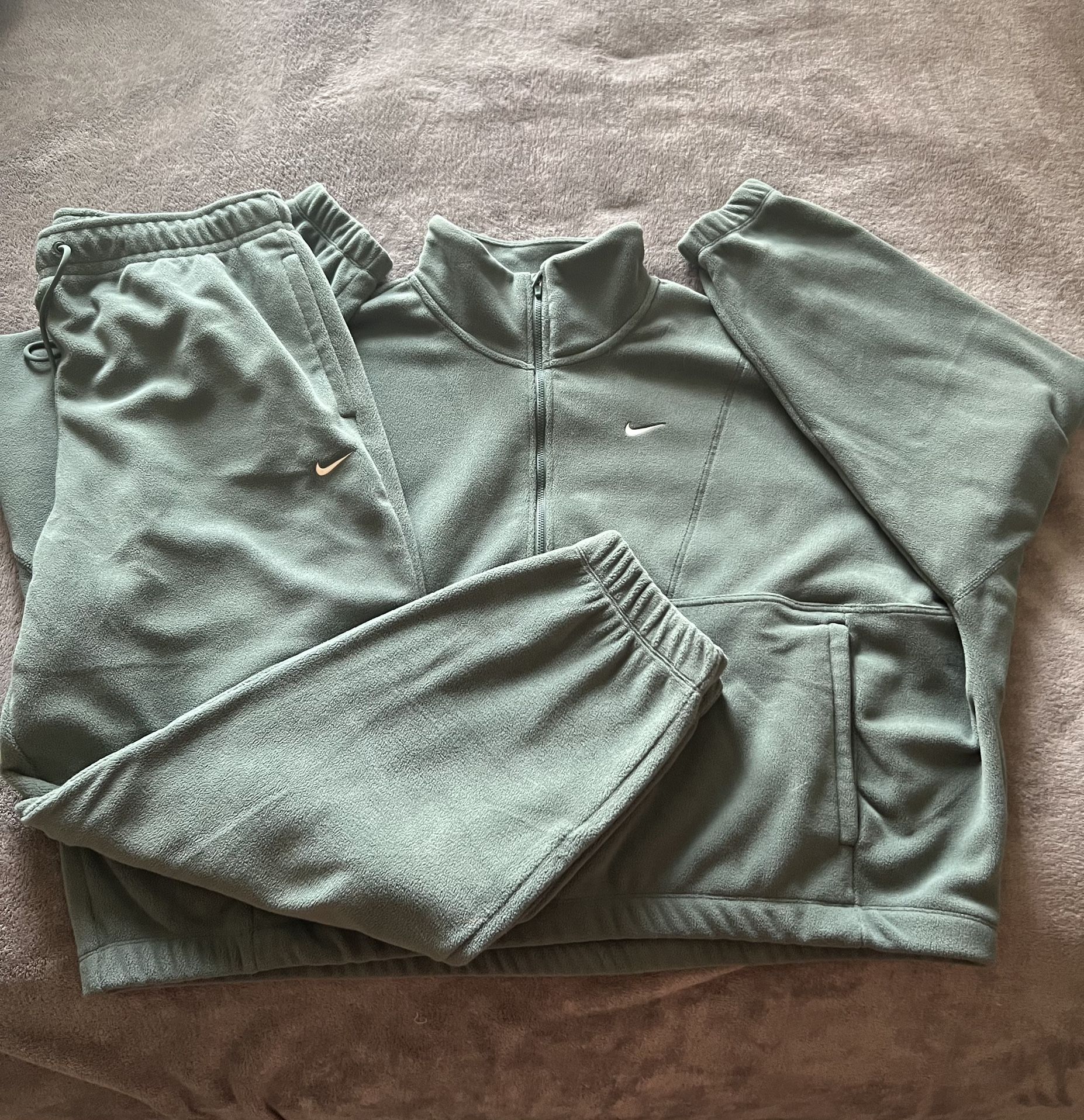 Nike Dark Sage Green Fleece Sweatsuit