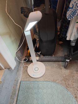 Wireless charger lamp