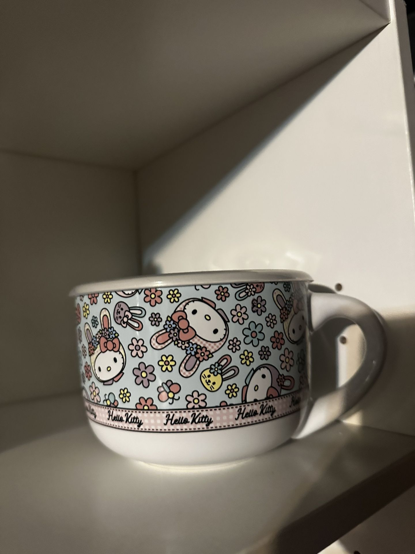 Hello kitty easter soup mug