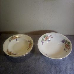 Royal Kent Poland Porcelain Fruit Garland