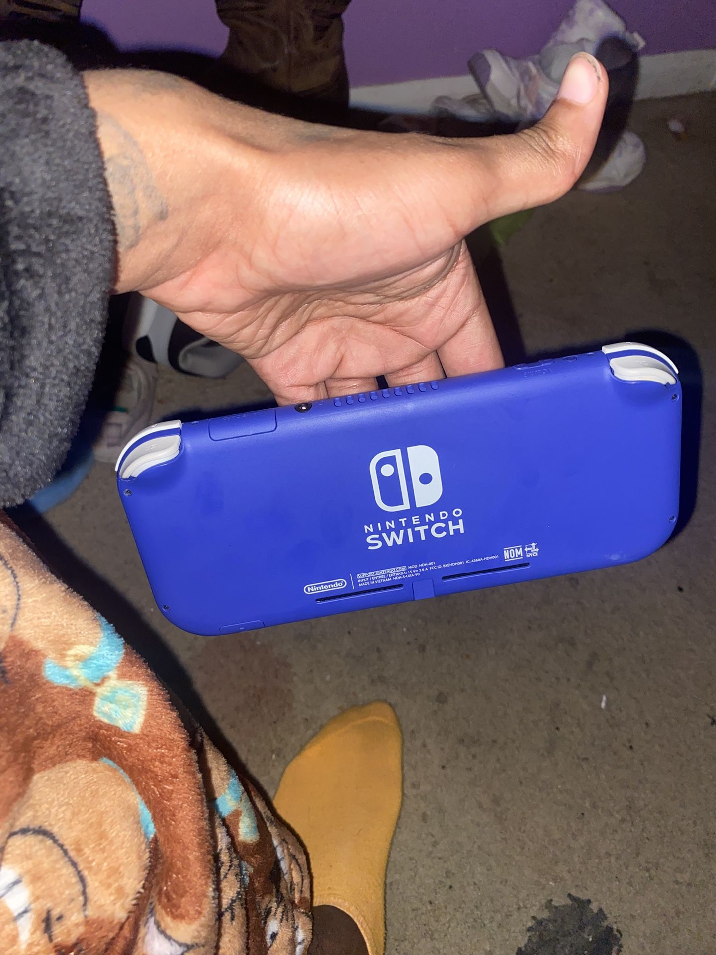 NINTENDO SWITCH
