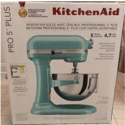 New Half Price KitchenAid Pro 5 Plus Turquoise Mixer