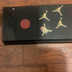 2 Ps4 Comes With One Controller