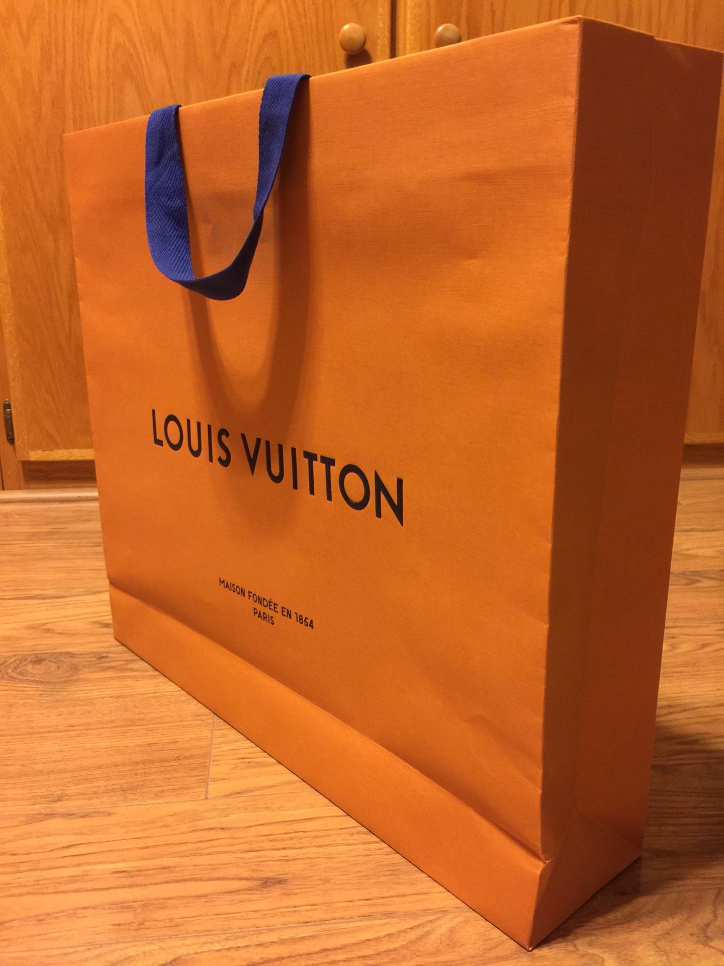 Sold authentic Louis Vuitton paper bag